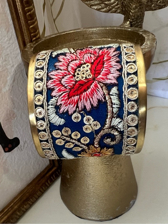 Jewelry - Embroidered Floral cuff - Blue and Pink